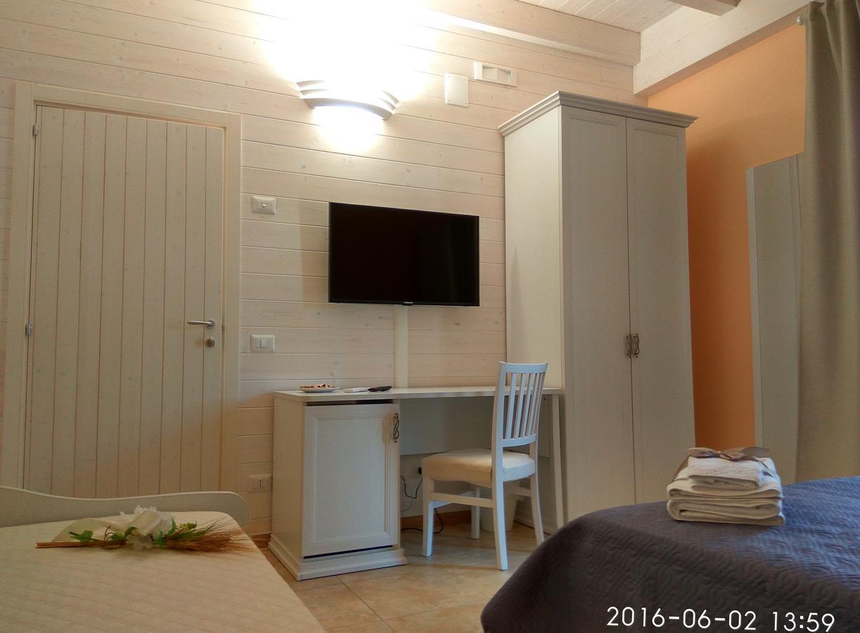 Le Camelie Bed & Breakfast Marina di Ginosa Bagian luar foto