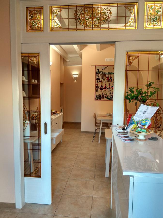 Le Camelie Bed & Breakfast Marina di Ginosa Bagian luar foto