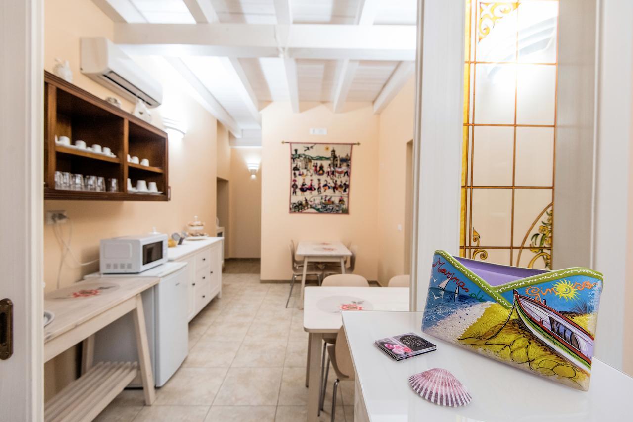 Le Camelie Bed & Breakfast Marina di Ginosa Bagian luar foto